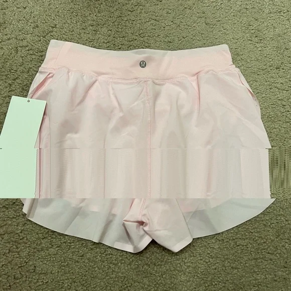 Lululemon find your pace shorts - Picture 3 of 4